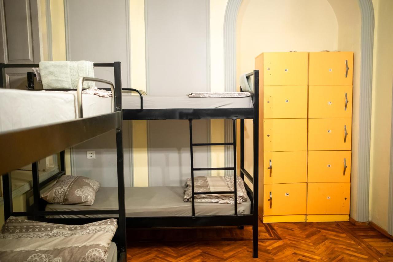 Flora Music & Art Hostel バクー エクステリア 写真