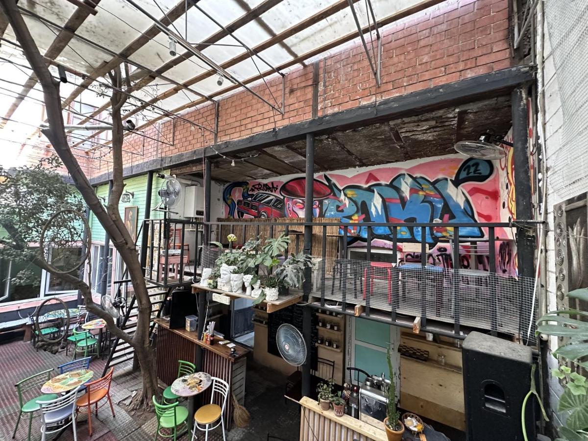 Flora Music & Art Hostel バクー エクステリア 写真